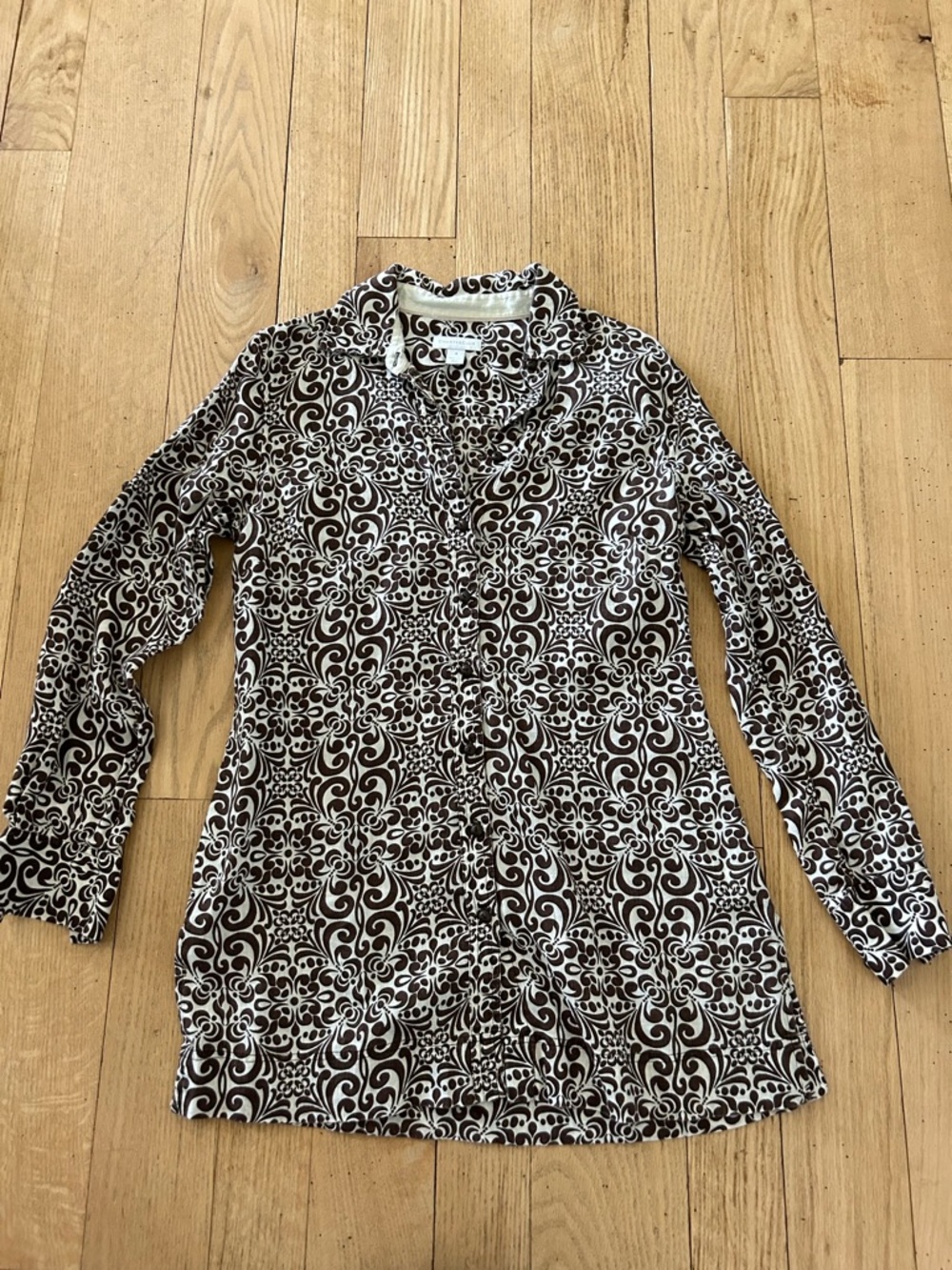 Women’s Charter Club Brown & White Block-Print Linen Long-Sleeve Button Tunic